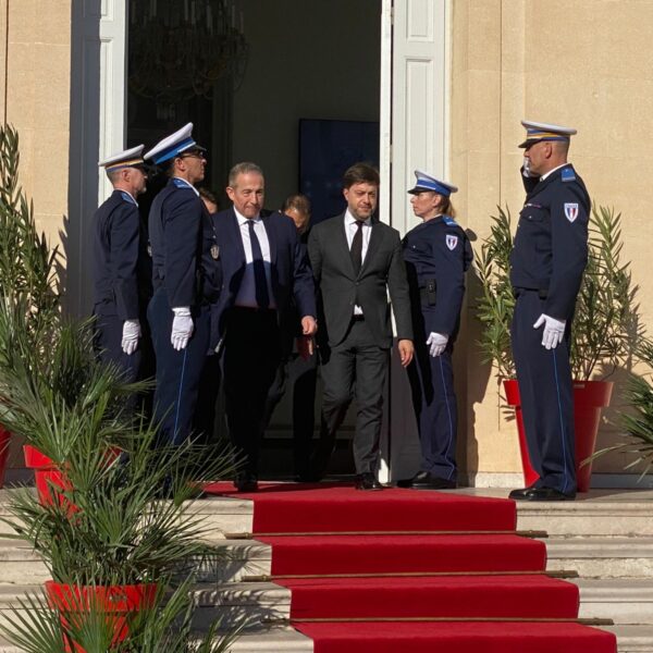 Ambassadeur d'Algérie en visite à Marseille, rencontre avec le maire Benoît Payan