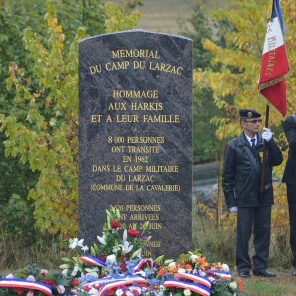 Inauguration du mémorial des Harkis au camp Militaire du Larzac Septembre 2017